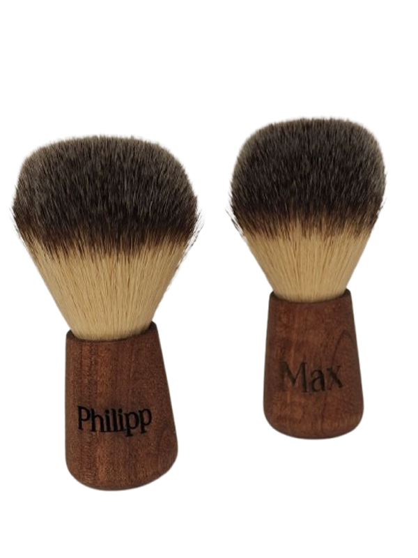 Goldachs personalisierter Rasierpinsel, Kunsthaar, Zedernholz + Gratis Seife 25 gr.