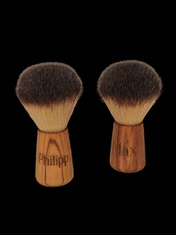 Goldachs personalisierter Rasierpinsel Olivenholz, Kunsthaar + Gratis Seife 25 gr.